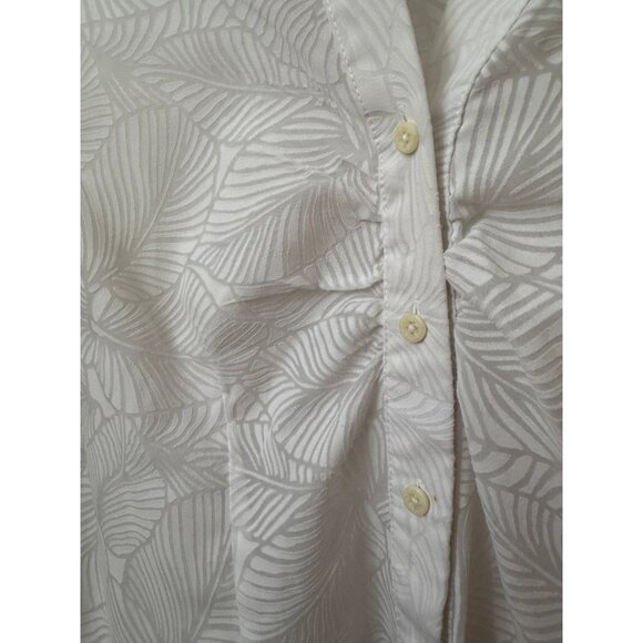 Talbots petites women’s size 10 white textured blouse - Picture 3 of 8